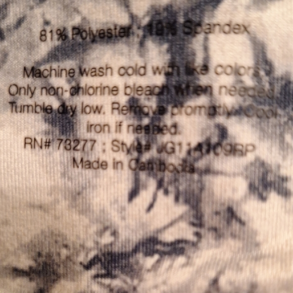 SO Gray and White Artistic Leggings with Elastic Waistband. Size XS - Picture 9 of 9